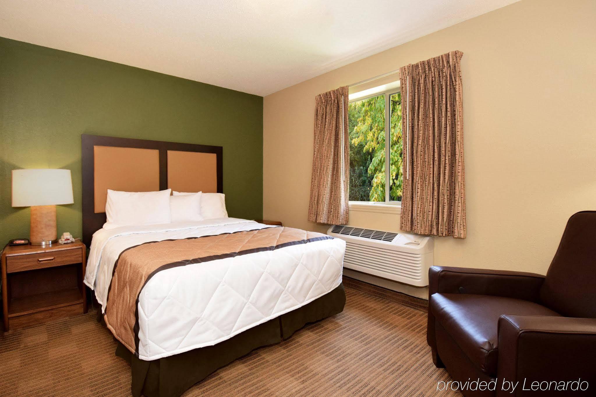 Extended Stay America Suites - Atlanta - Peachtree Corners Норкросс Экстерьер фото